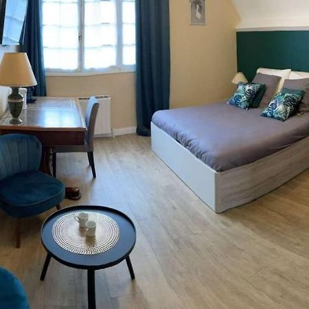 Domaine D'Aveluy Bed & Breakfast Luaran gambar